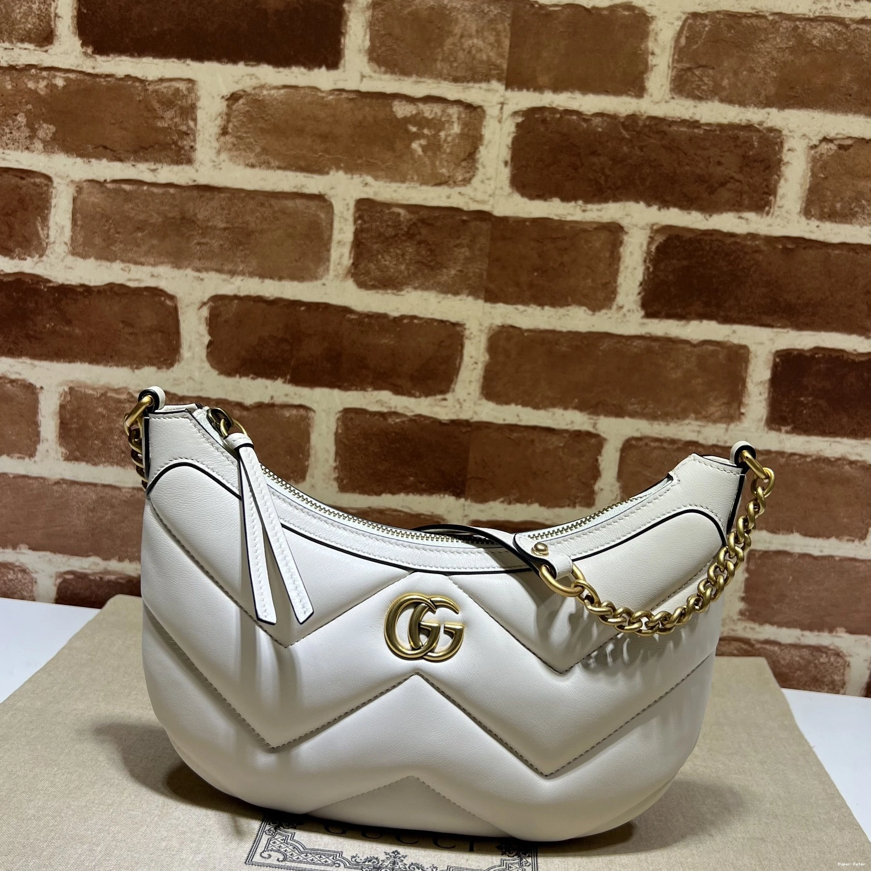 Hyper Peter small bag Marmont half-moon-shaped GG GUCCI 0710